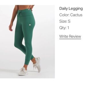 Vuori Daily Leggings Small Cactus
